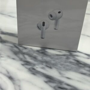 Apple White Wireless Earbuds